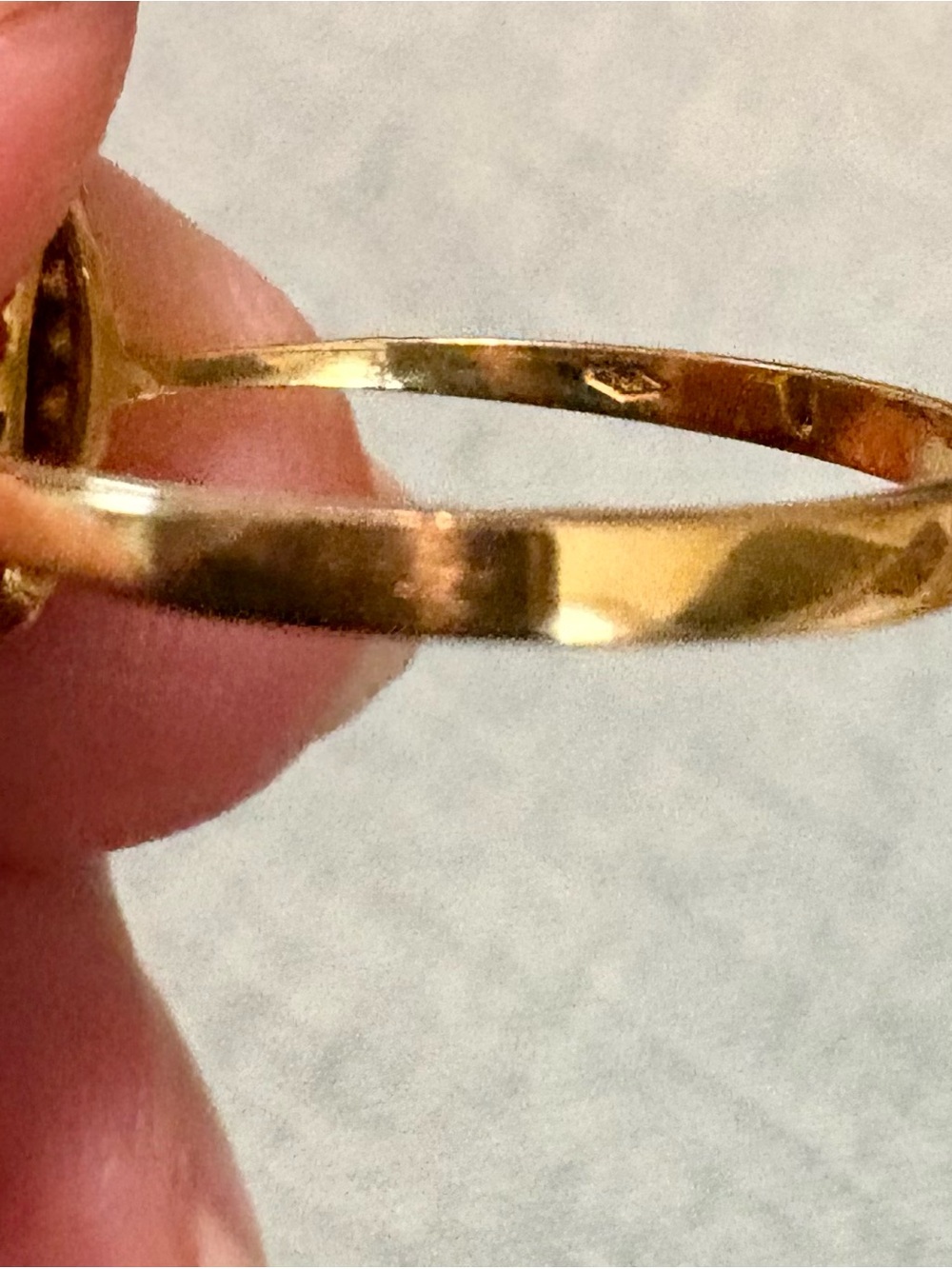 Vintage 18k yellow gold 14 prong marquise cut deep red garnet ring - Picture 7 of 8
